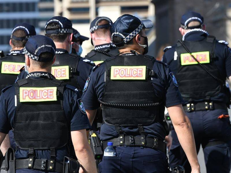 Queensland Police say it is dangerous for people to take crime matters in their own hands. (Darren England/AAP PHOTOS)