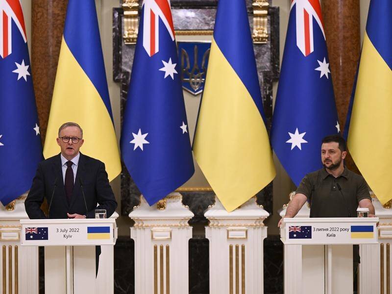 Prime Minister Anthony Albanese is being urged to attend a Ukraine peace summit in Switzerland. (Lukas Coch/AAP PHOTOS)