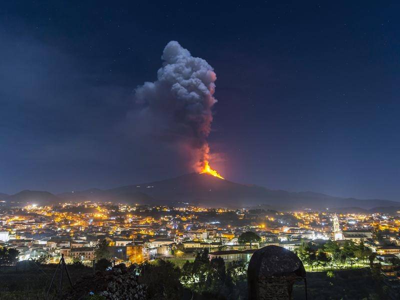 Italy's Mount Etna lights up night skies Redland City Bulletin